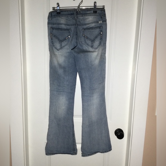 L.E.I Ashley denim flare - Picture 4 of 5